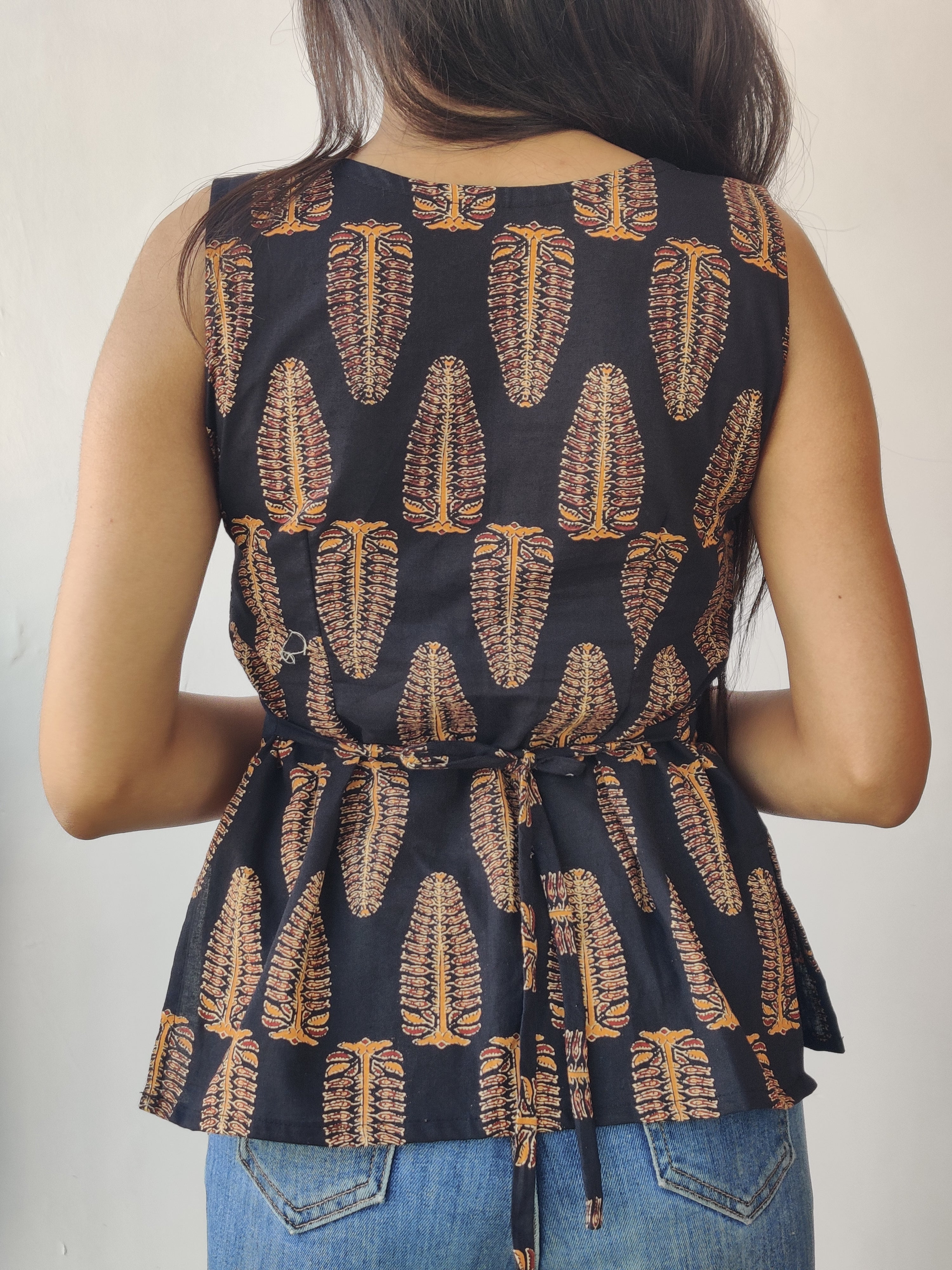 Black Saanjh Waistcoat Top