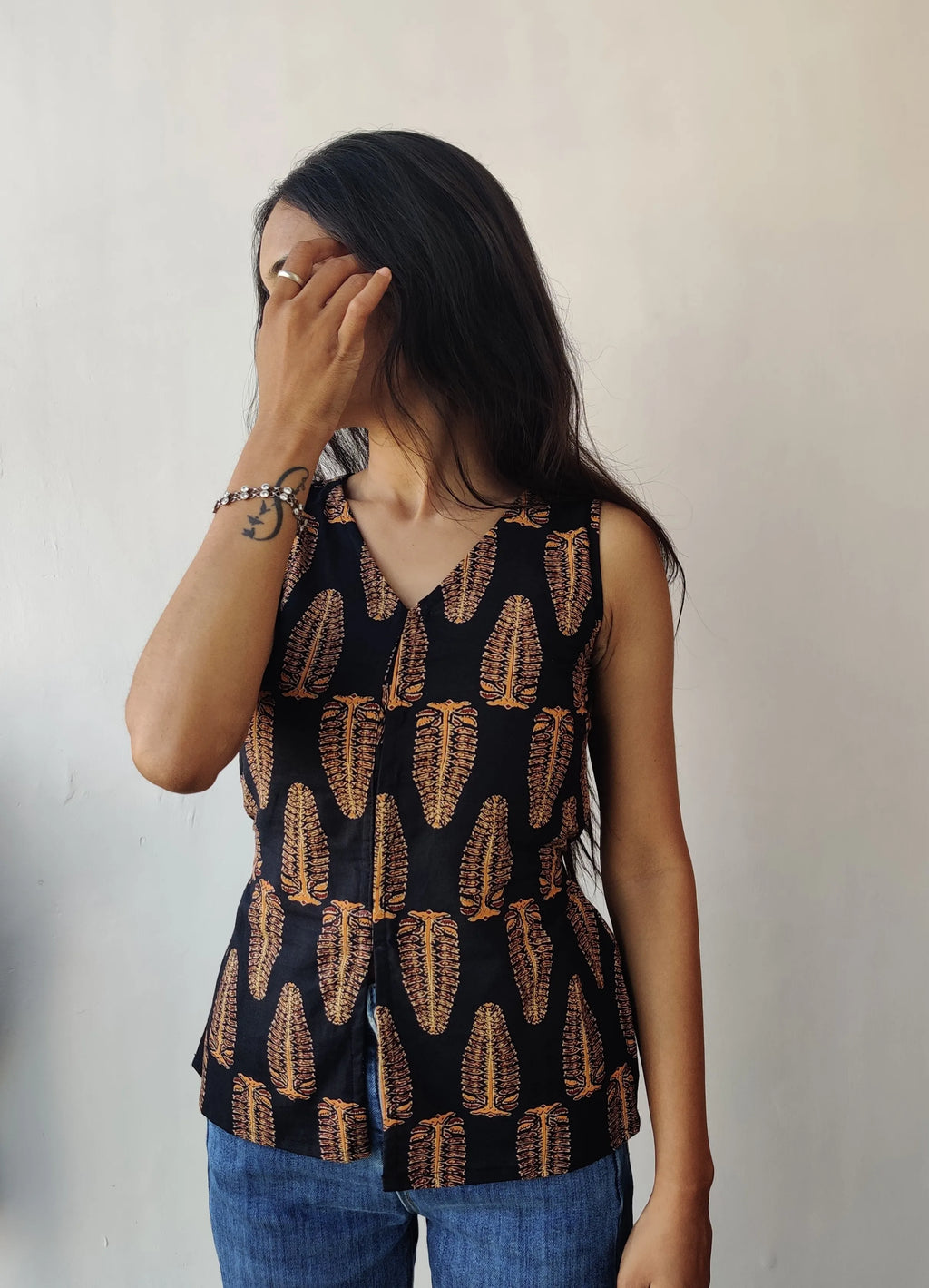 Black Saanjh Waistcoat Top